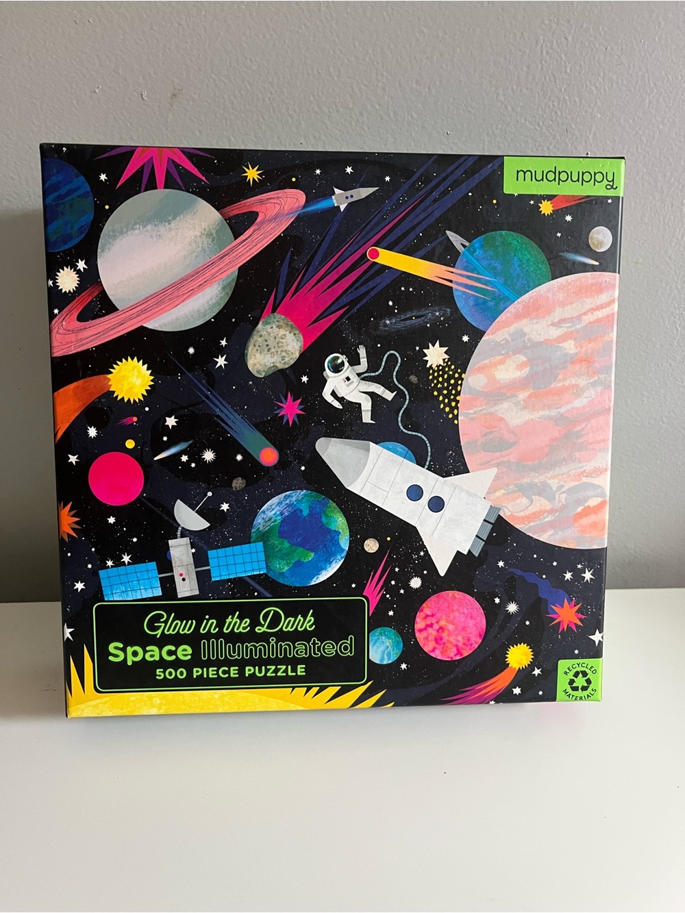 Glow-in-the-Dark Space themed 500pc Puzzle NEW!